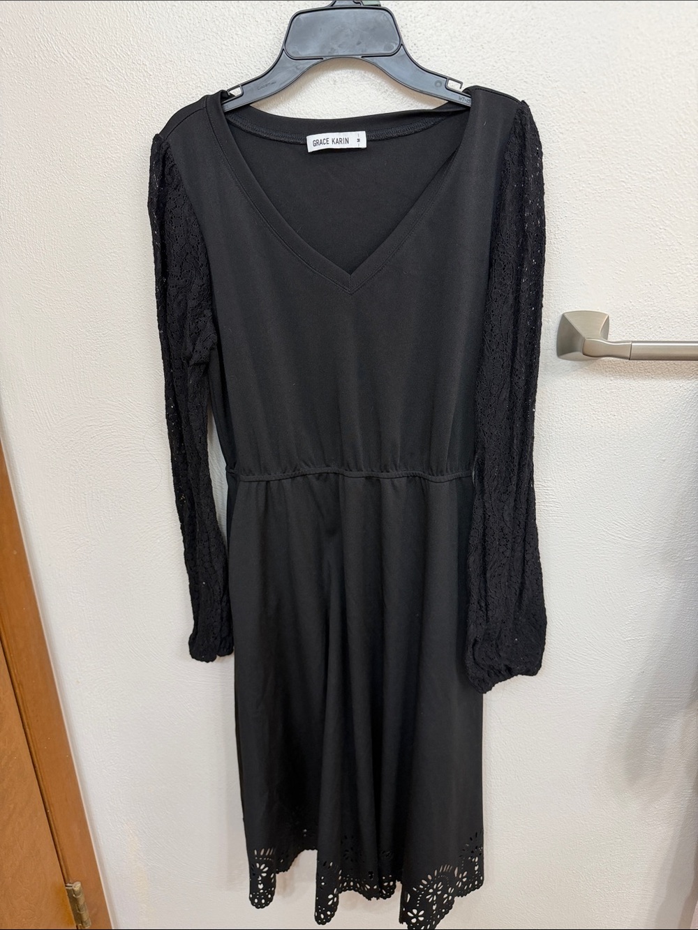 Grace Karin Black V-Neck Lace Long Sleeve Midi Dress